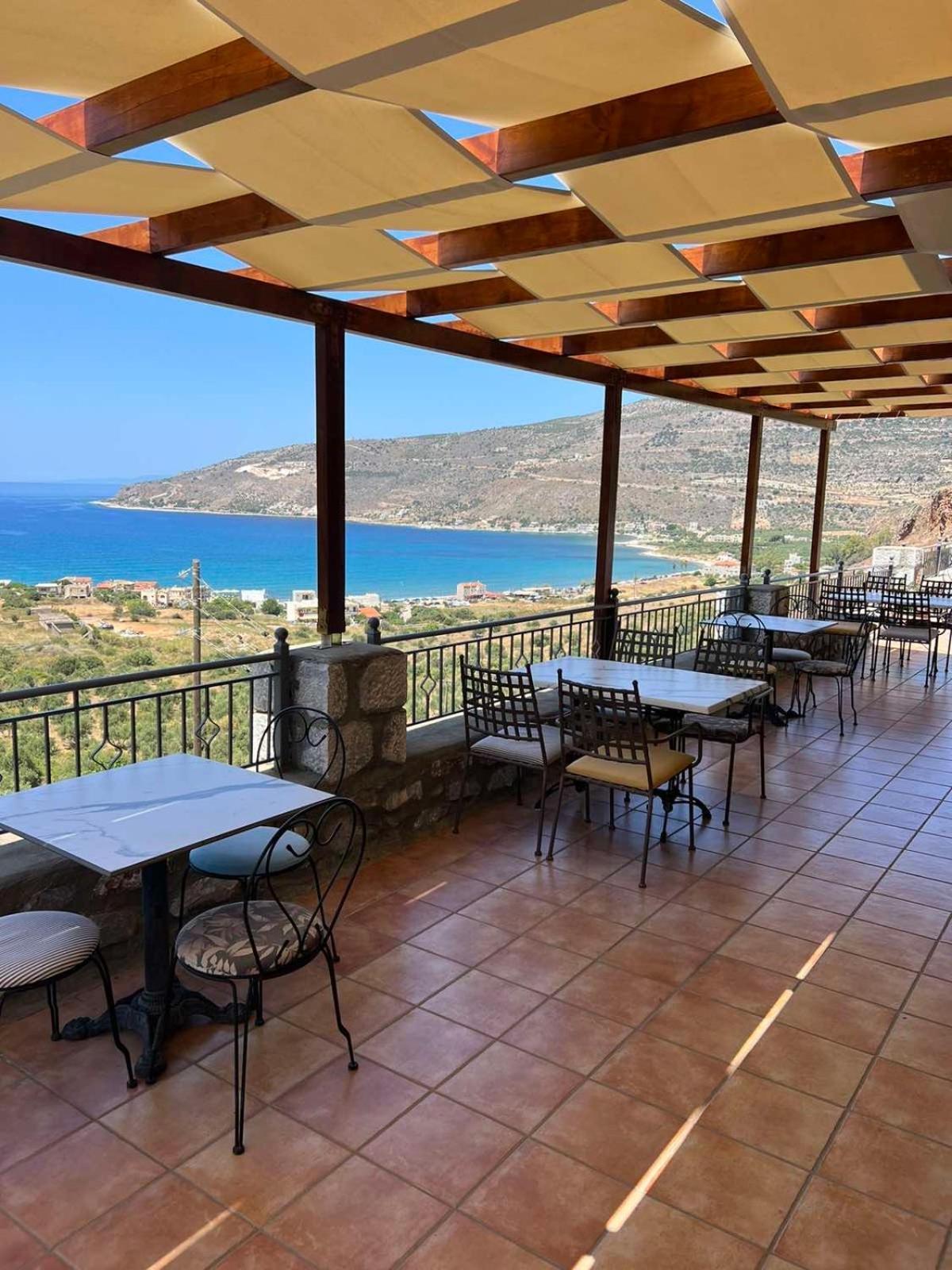 Onar Mani Aparthotel 2*