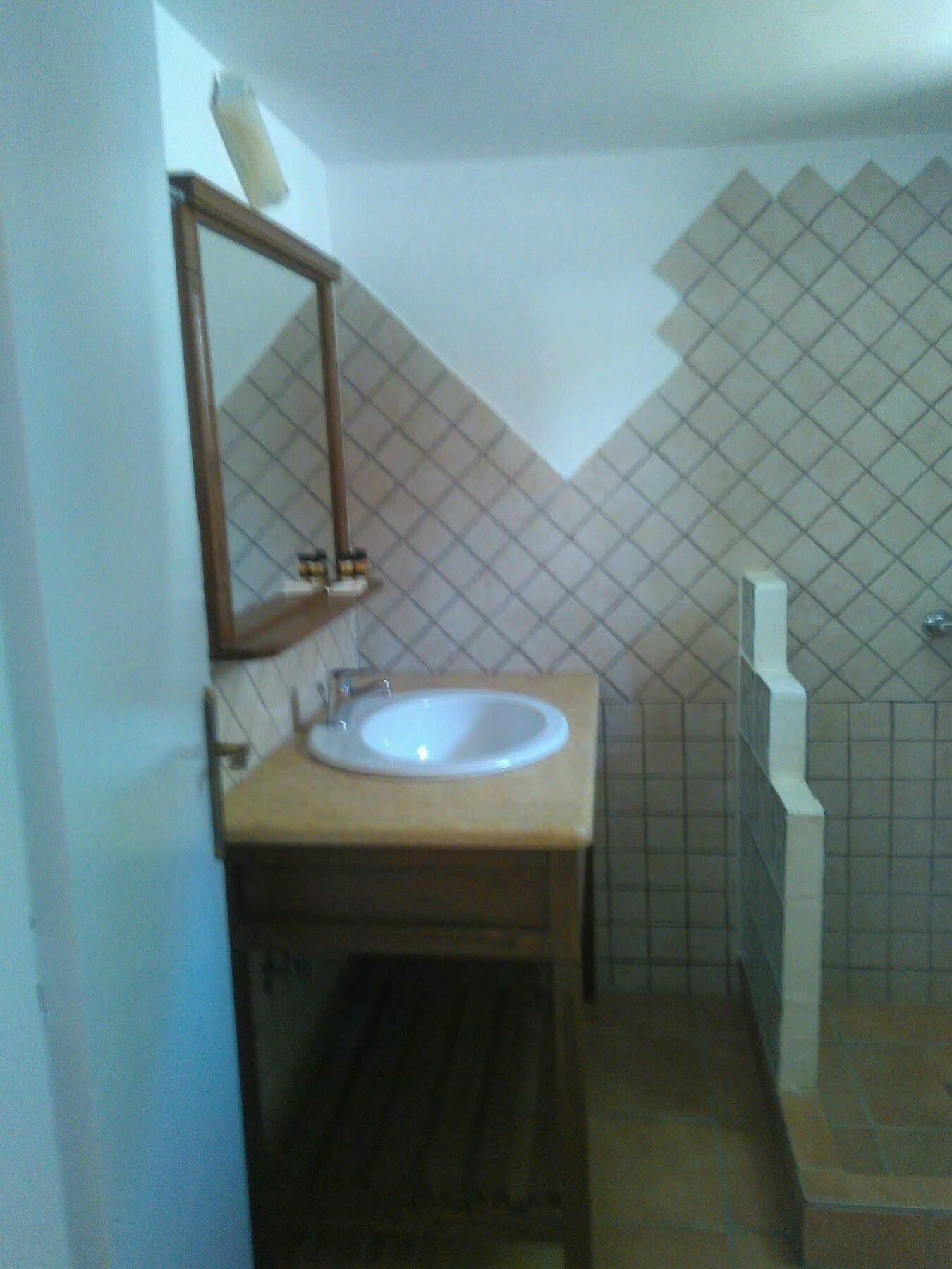 Onar Mani Aparthotel Neo Oitilo