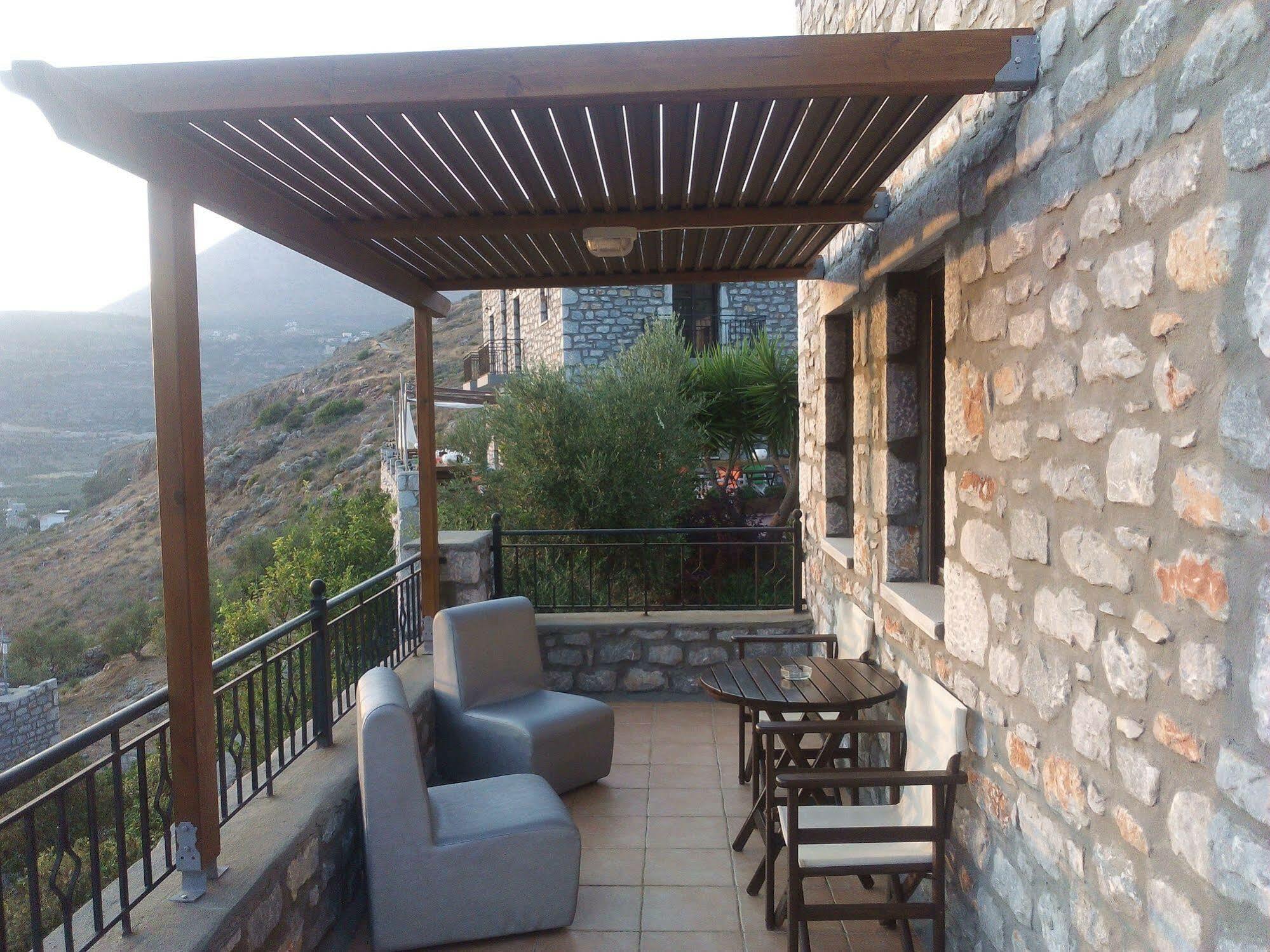 Onar Mani Aparthotel Néon Oítilon